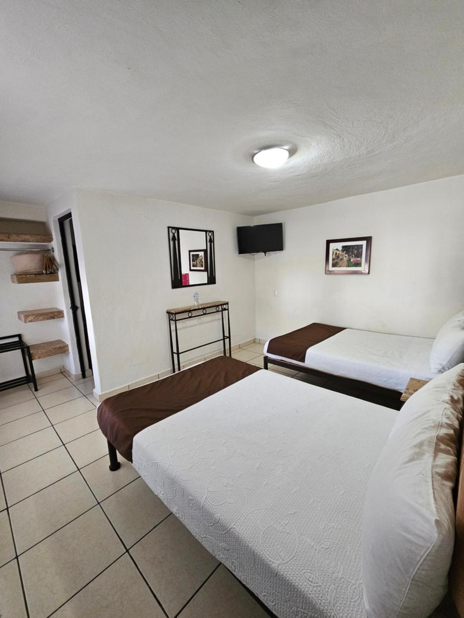 Hotel Ejecutivo Aeropuerto Alvaro Obregon Buitenkant foto